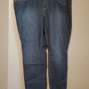 Torrid Curvy Skinny 16s Jeans